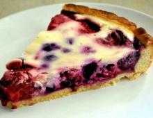 Pies with frozen berries: recipes with photos