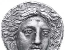 Phaethon, son of Helios, slain by Zeus on a solar chariot