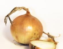 What are the healing properties of onions?